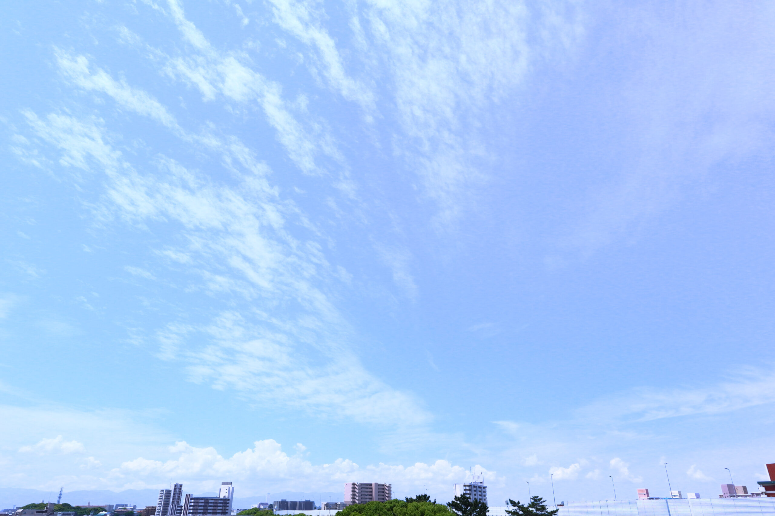 町並みとの青空イメージ