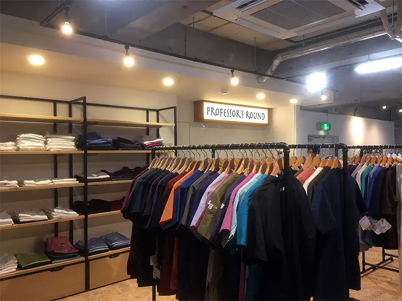 白衣専門店PROFESSOR'S ROUND店内風景